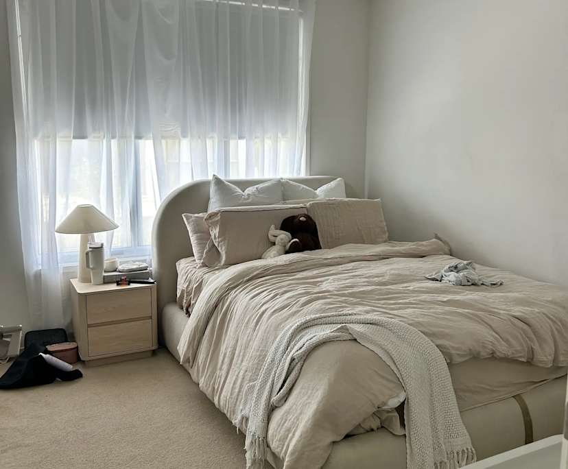Unfurnished room in a share house