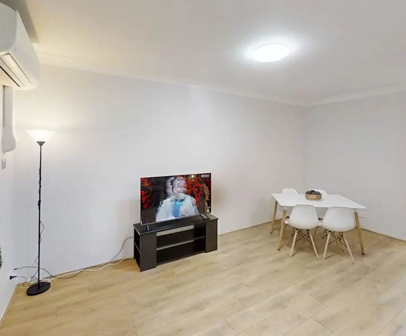 $330, Flatshare, 2 bathrooms, Chippendale NSW 2008