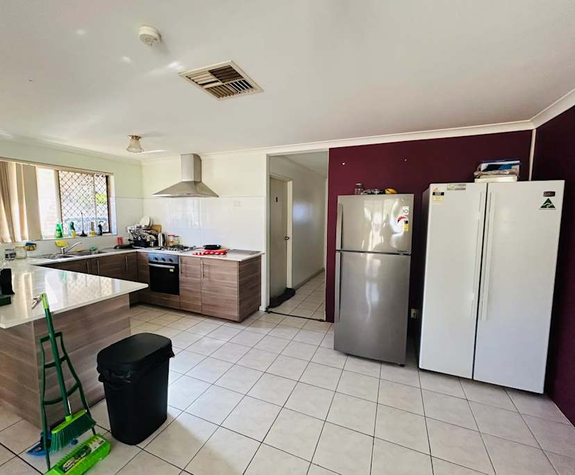 Furnished room in a share house