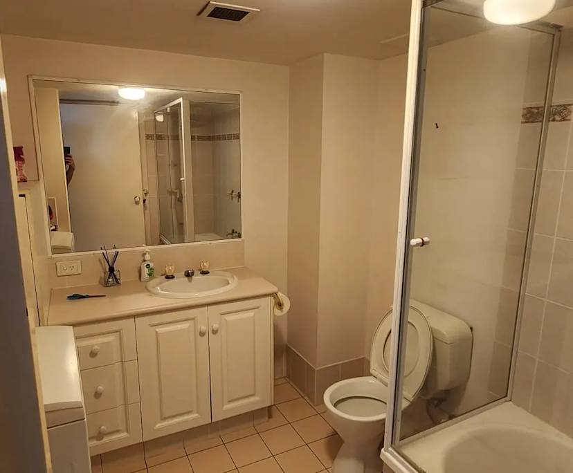 Furnished room with own bathroom