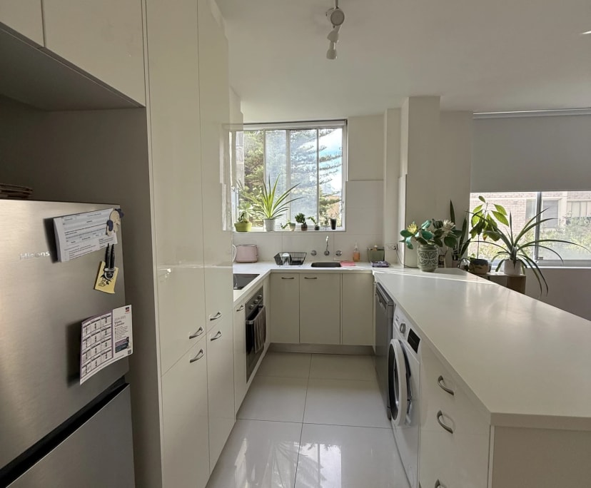 Furnished room in a flatshare