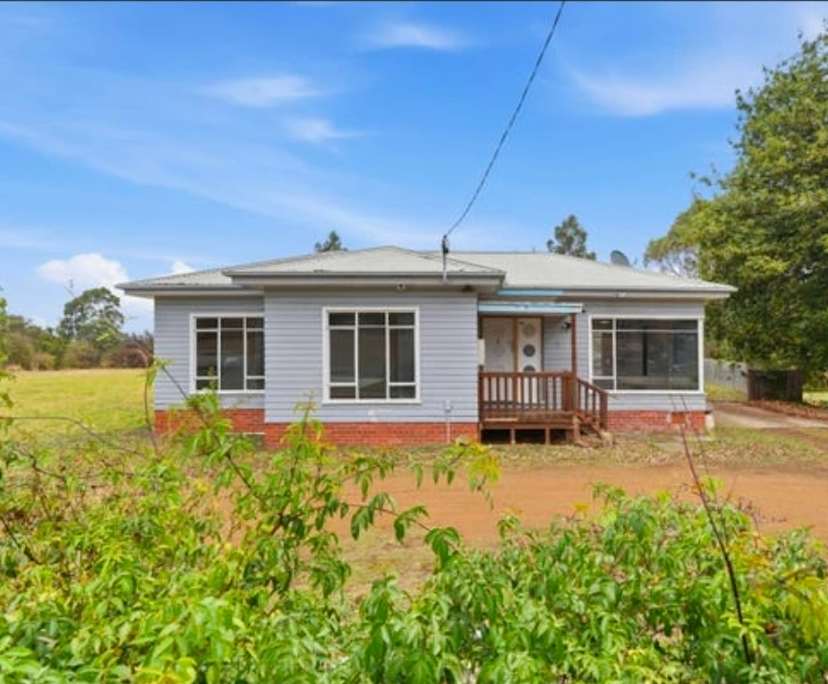 Room in a share house