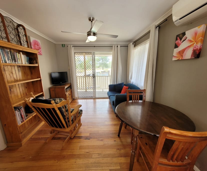 Granny Flat for Rent in Woodford, Brisbane 330, F...