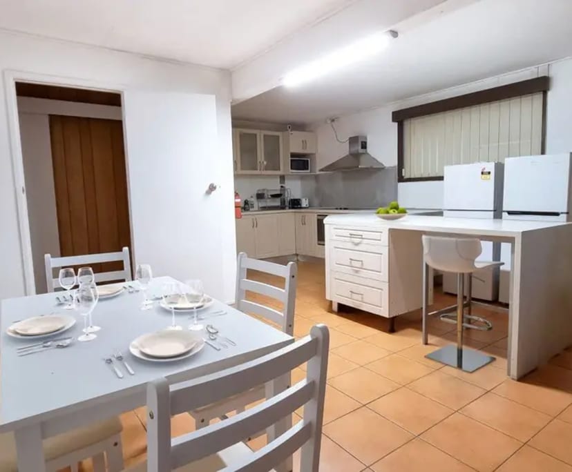 Room for Rent in Macgregor, QLD 280, Furnished, S...