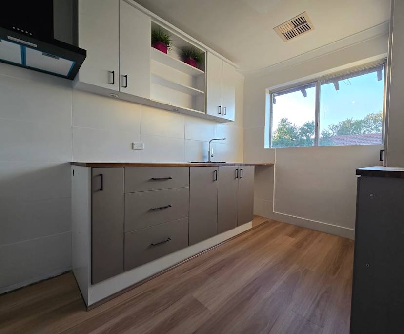 Room in a share house
