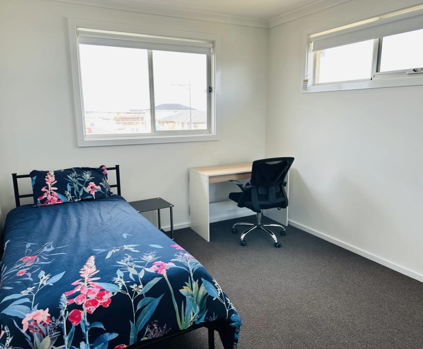 2 Rooms for Rent in Thornhill Park, Melbourne 175...