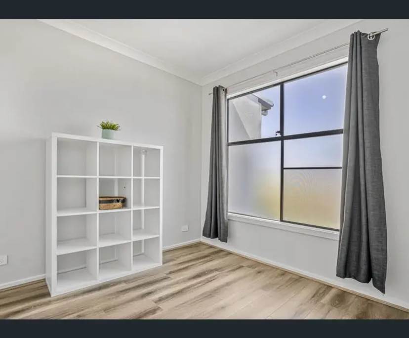 $300, Share-house, 2 bathrooms, Findon SA 5023