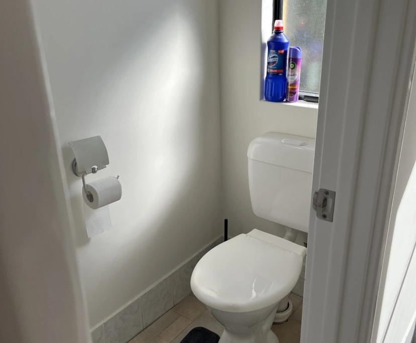 Unfurnished room in a share house