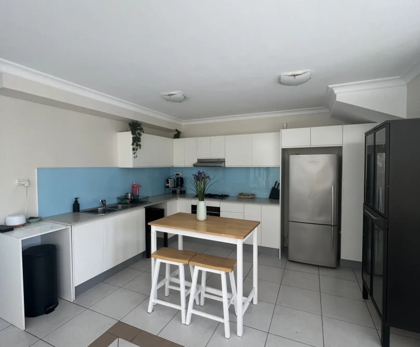 Room for Rent in Camperdown, Sydney 450, Furnishe...