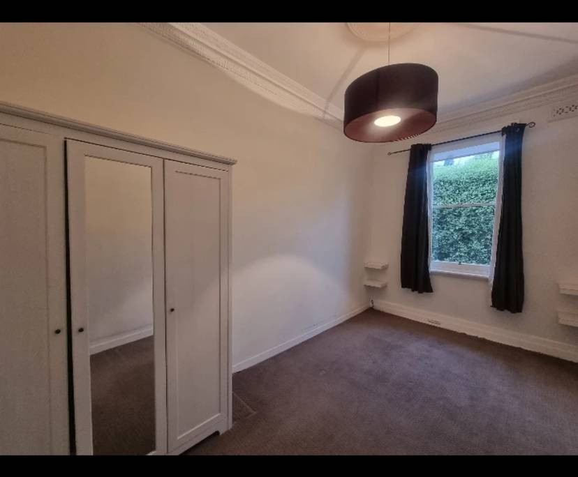 Unfurnished room in a share house