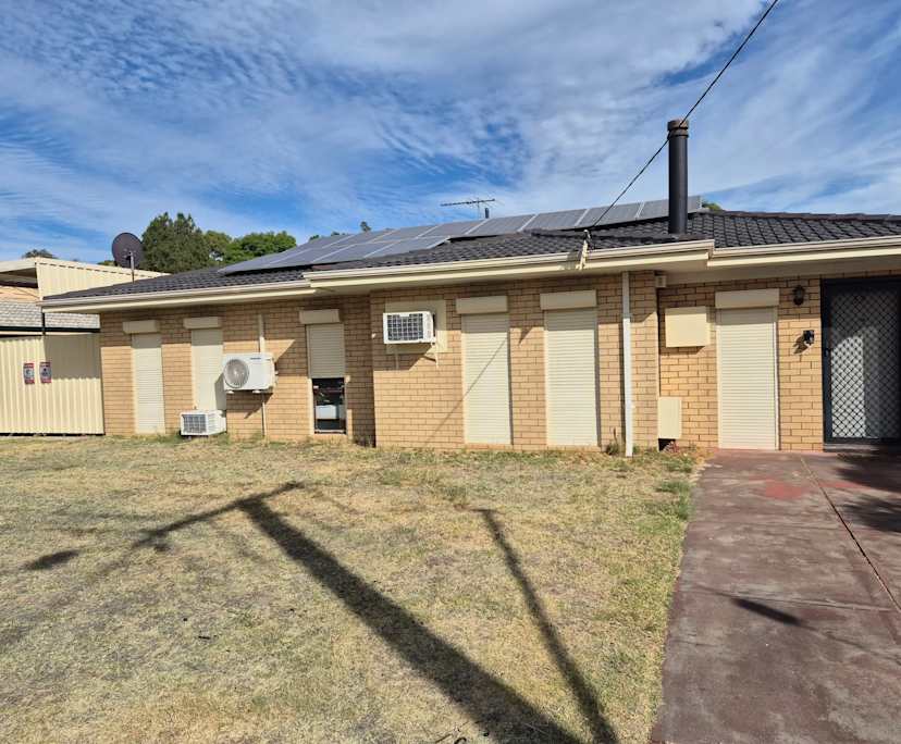 Room in a share house