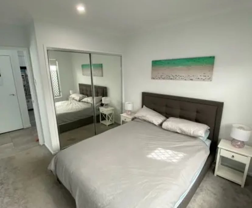 $350, Student-accommodation, 3 bathrooms, Manly West QLD 4179