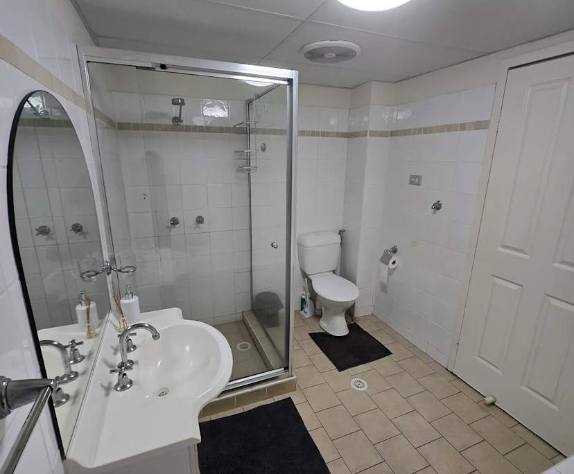 $325, Flatshare, 2 bathrooms, Westmead NSW 2145