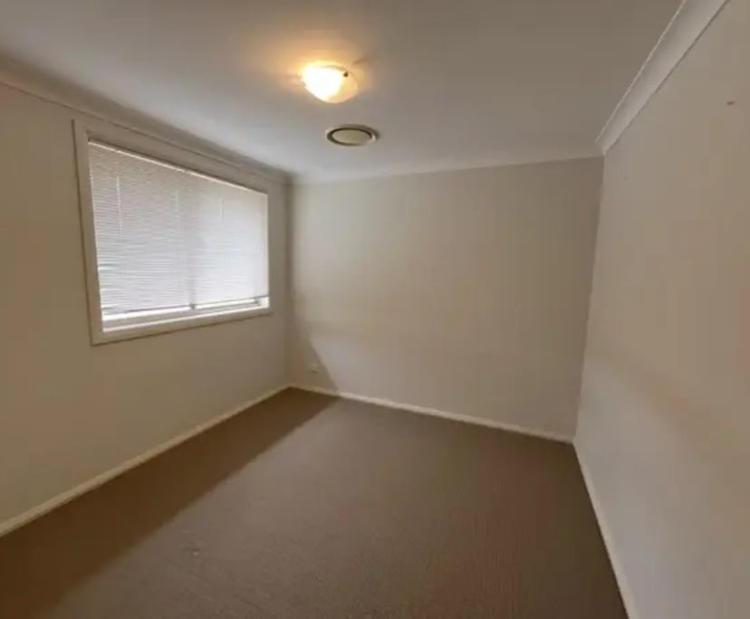Unfurnished room in a share house