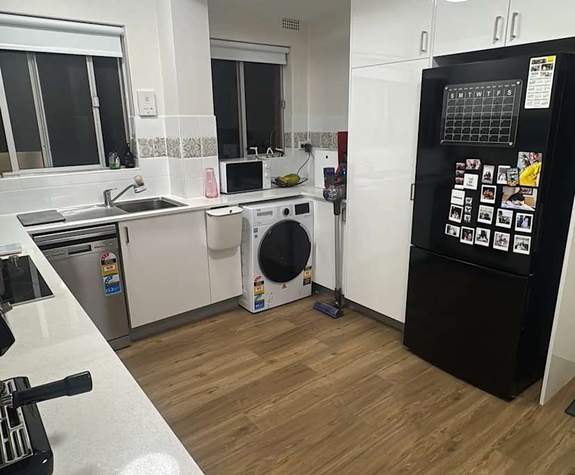 Furnished room in a flatshare