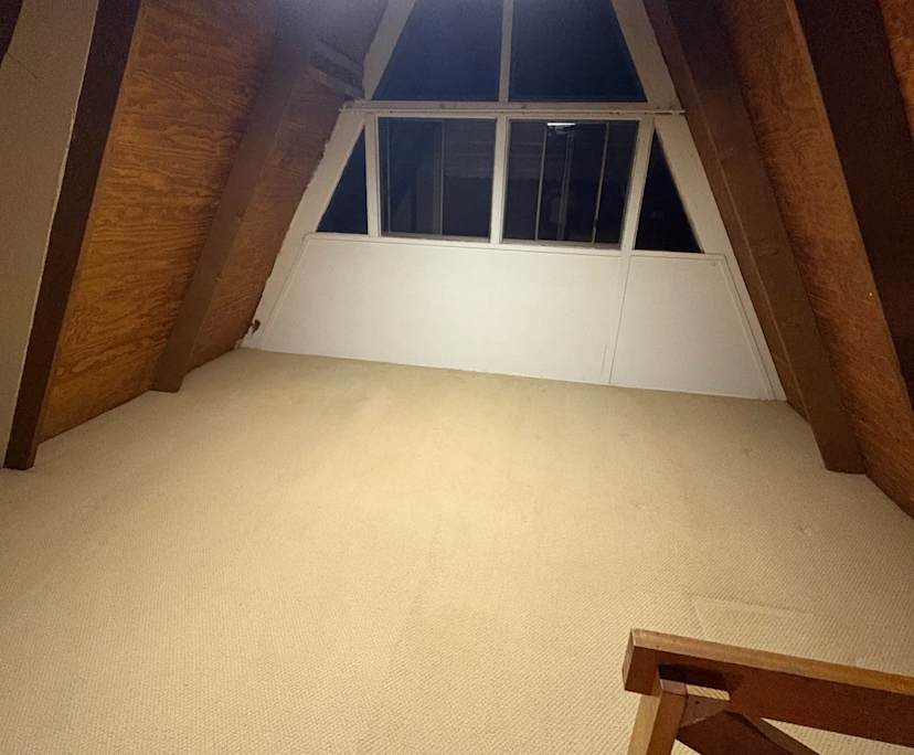 Unfurnished room in a share house