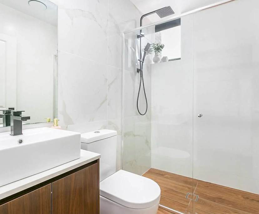 $375, Share-house, 2 bathrooms, Peakhurst NSW 2210