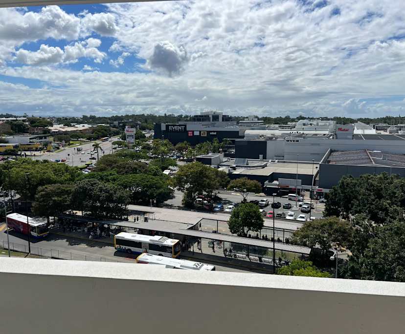 Furnished room with ensuite in a flatshare