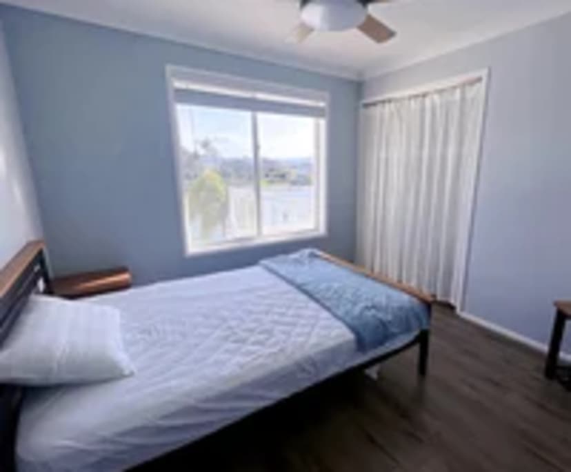 $350, Share-house, 5 bathrooms, Benowa QLD 4217