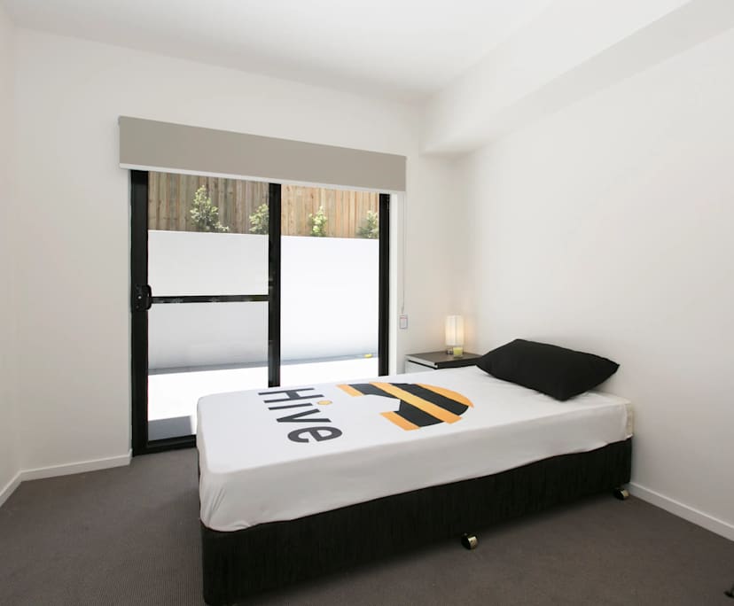 $375, Student-accommodation, 6 bathrooms, Kelvin Grove QLD 4059