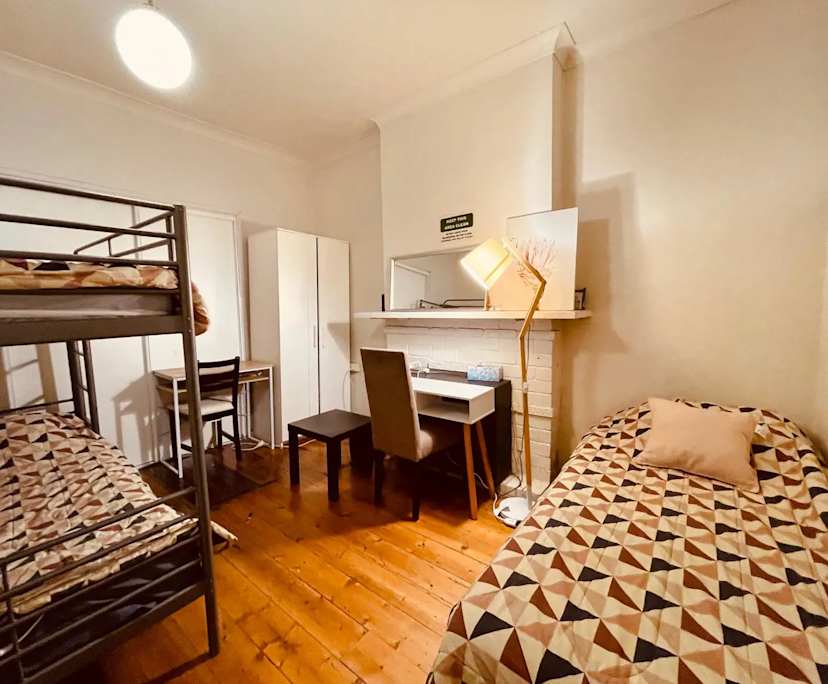 $155, Share-house, 3 bathrooms, Kensington VIC 3031