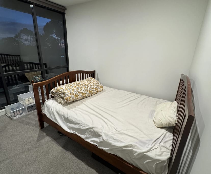 Unfurnished room with own bathroom