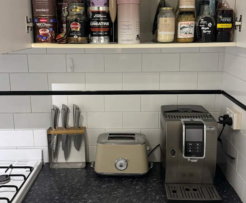 $350, Flatshare, 2 bathrooms, St Kilda VIC 3182