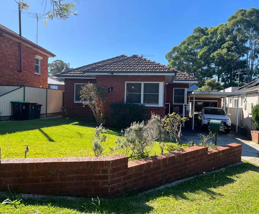 $300, Share-house, 3 bathrooms, Kingsgrove NSW 2208