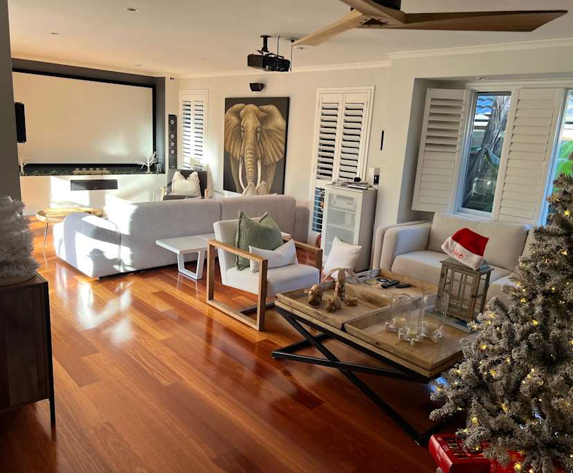 propertyImage