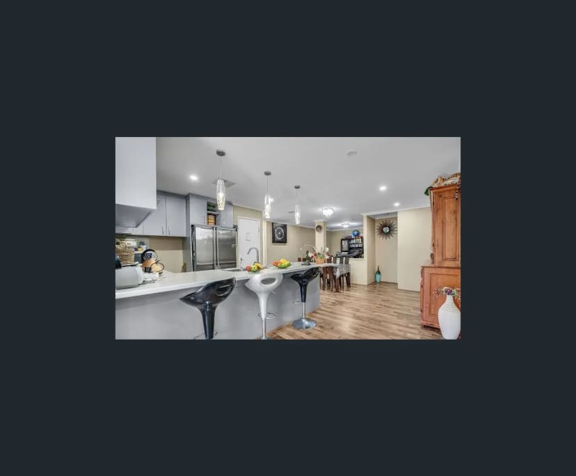 Room in a share house