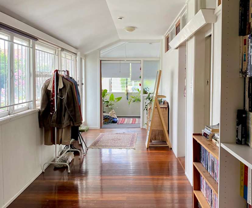 $240, Share-house, 3 bathrooms, Coorparoo QLD 4151