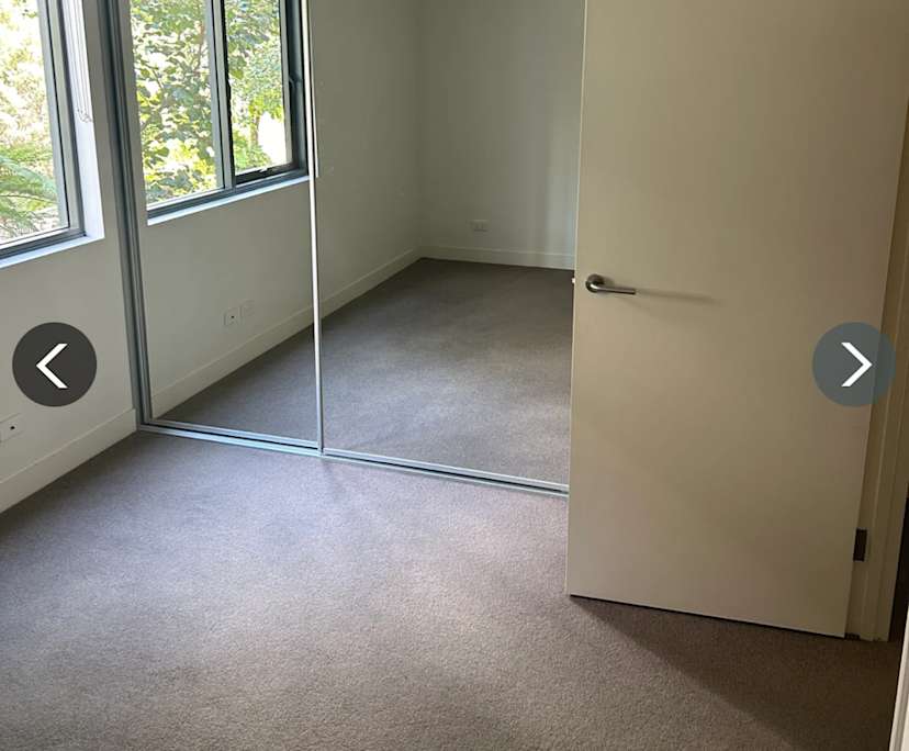 Unfurnished room with own bathroom