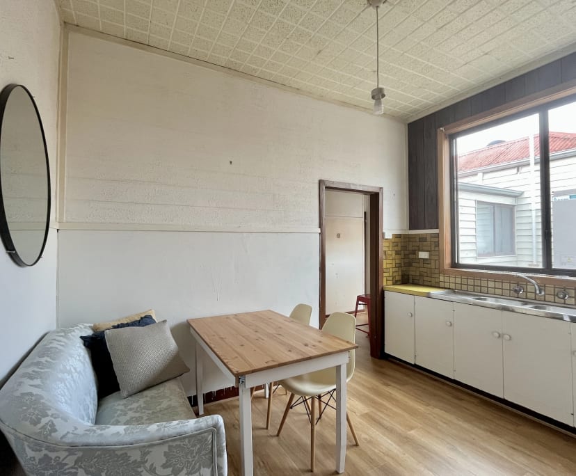 Whole property with 2 rooms for rent