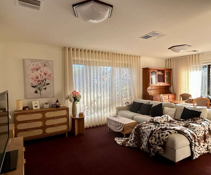 Furnished room in a share house