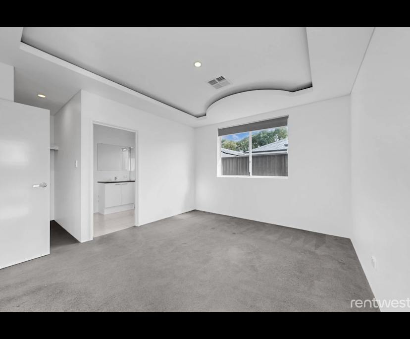 Room with ensuite in a share house