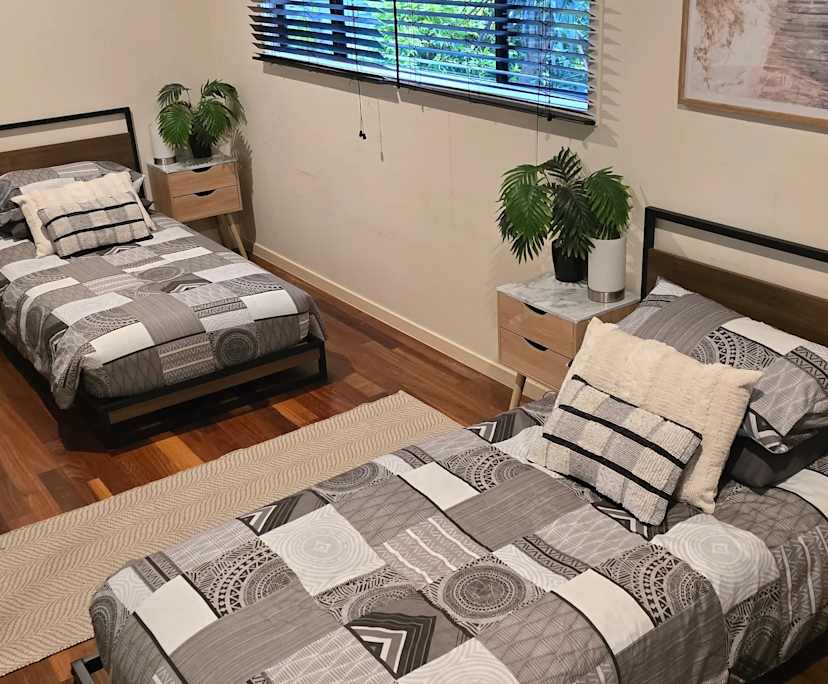 $250, Share-house, 2 bathrooms, Palm Cove QLD 4879