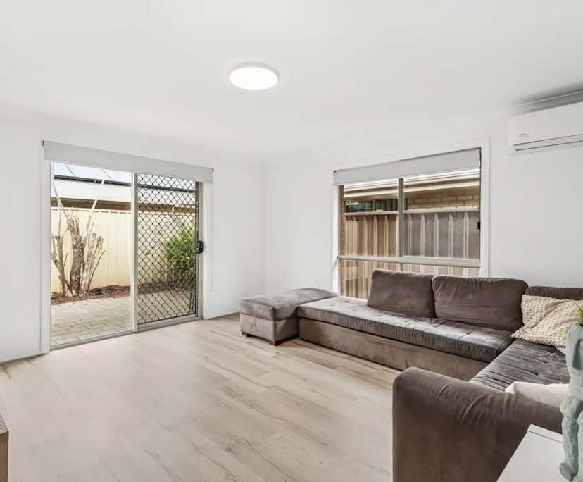 Unfurnished room with own bathroom