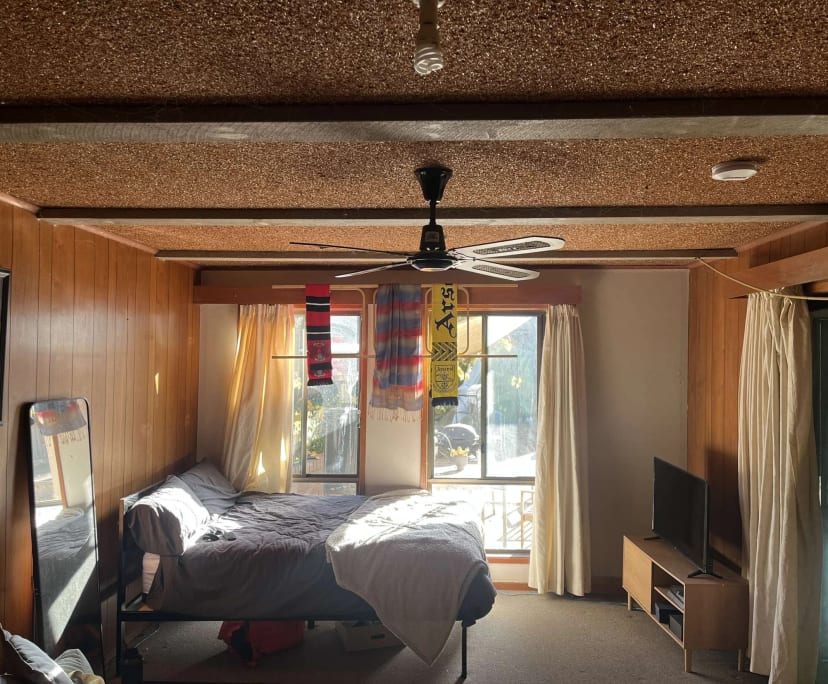Unfurnished room in a share house