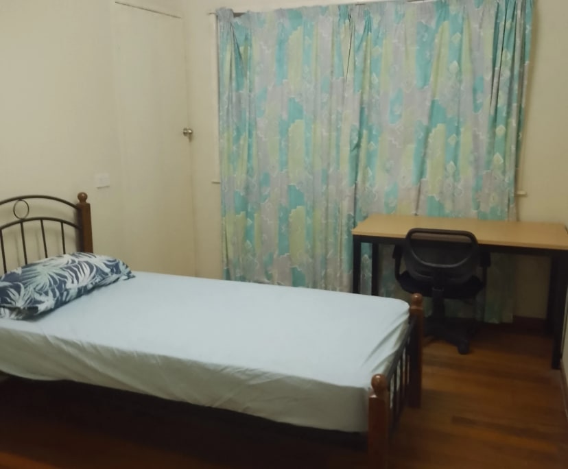 Room in a share house