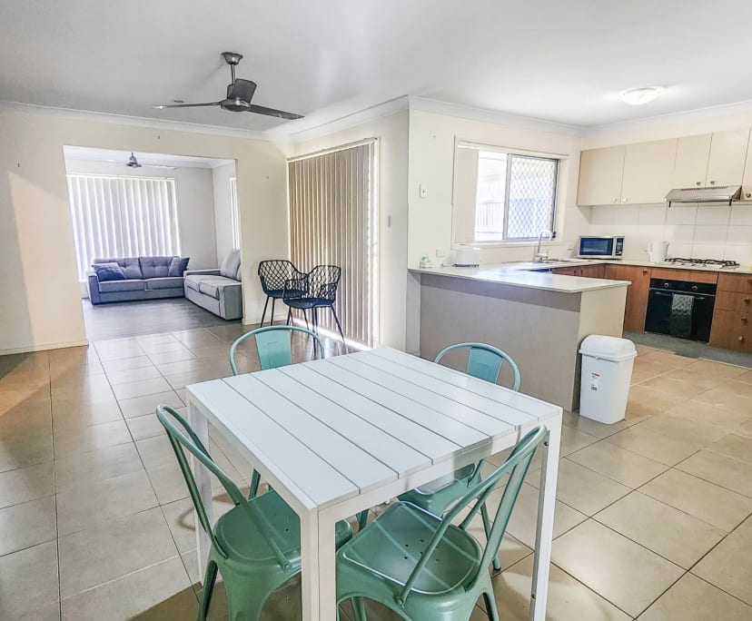 $225, Share-house, 3 rooms, Redbank Plains QLD 4301, Redbank Plains QLD 4301