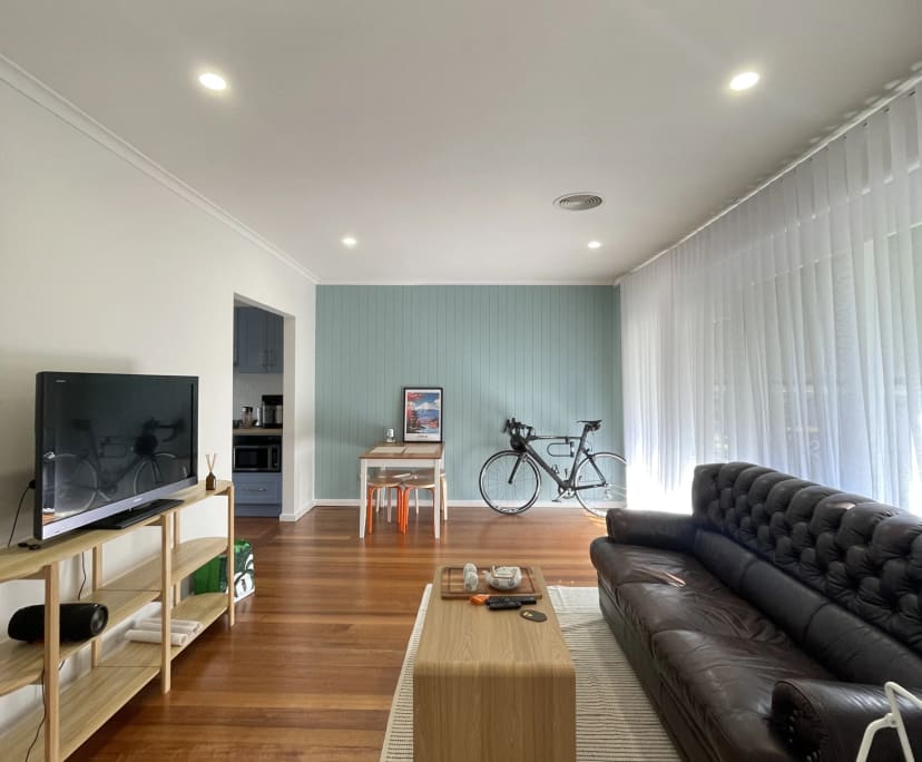 Unfurnished room in a flatshare