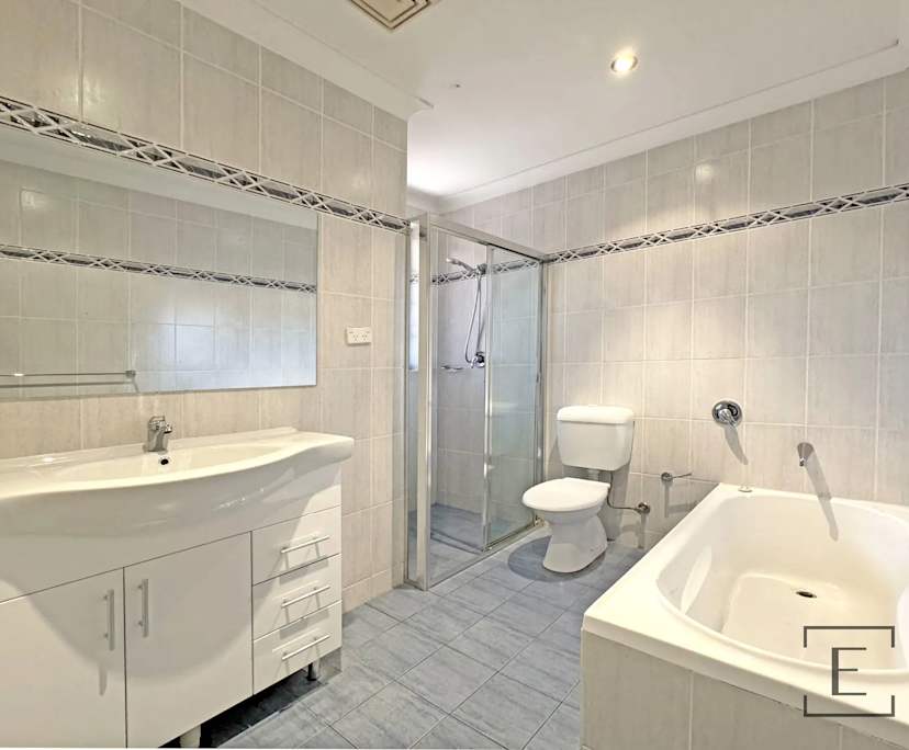 $950, Whole-property, 3 bathrooms, Concord NSW 2137