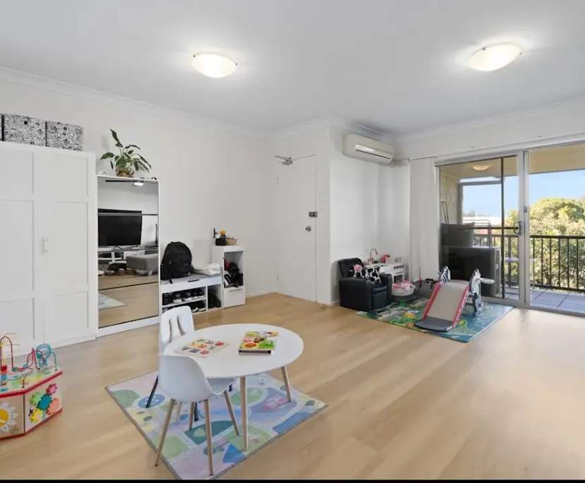 Whole property with 2 rooms for rent