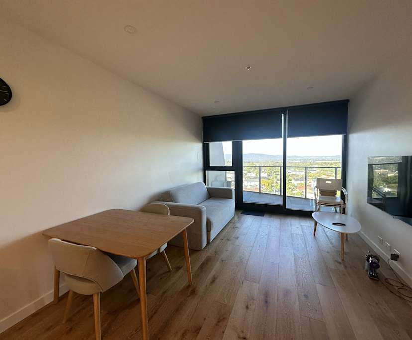 Whole property with 2 rooms for rent