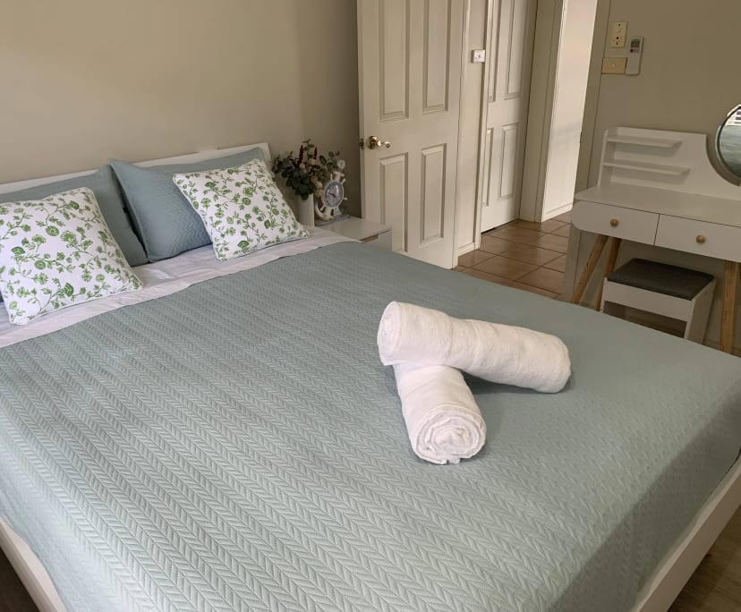 $300-450, Share-house, 2 rooms, Mooroobool QLD 4870, Mooroobool QLD 4870