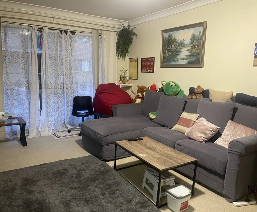 Furnished room in a flatshare