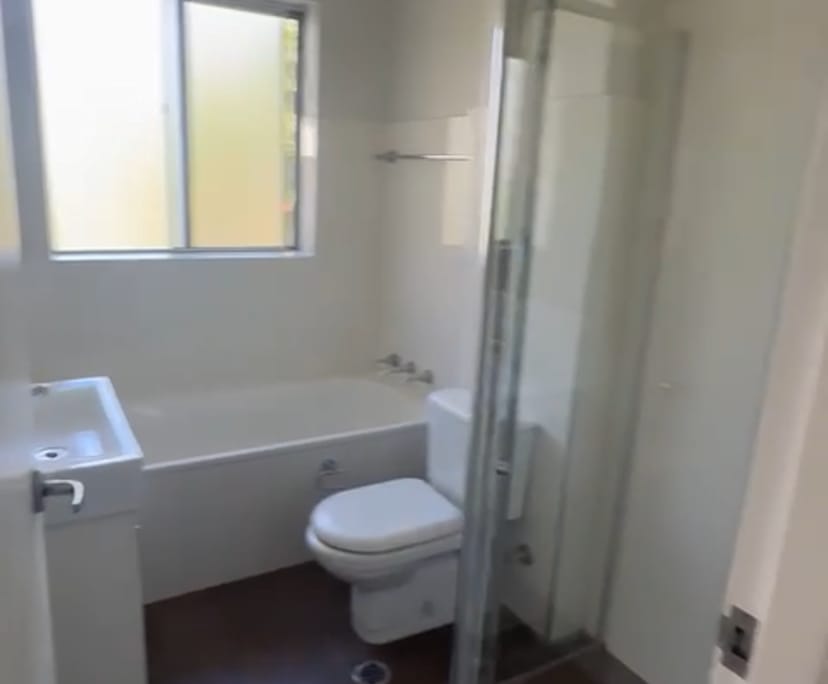 $380, Flatshare, 3 bathrooms, Glebe NSW 2037