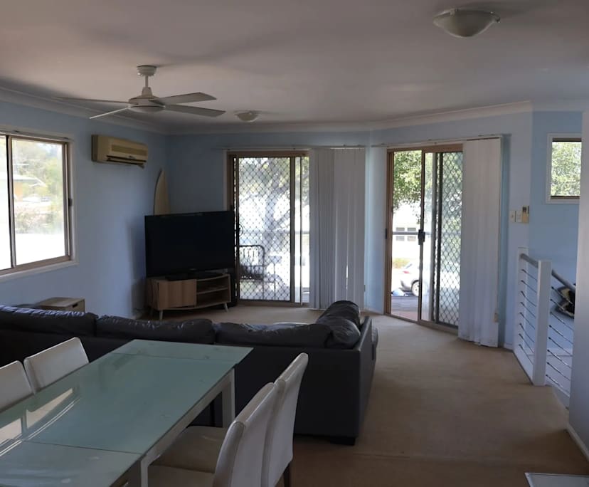 $575, Share-house, 3 bathrooms, Palm Beach QLD 4221