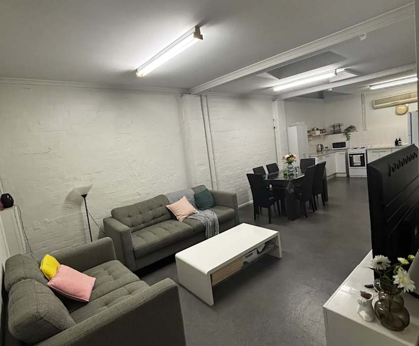 Room in a share house