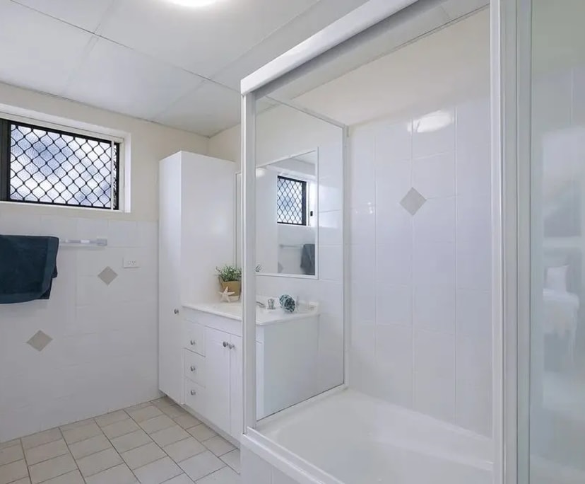 Unfurnished room with own bathroom